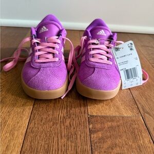 Brand New Adidas VP Court 3.0 Sneaker -Kids (Size 12 youth)